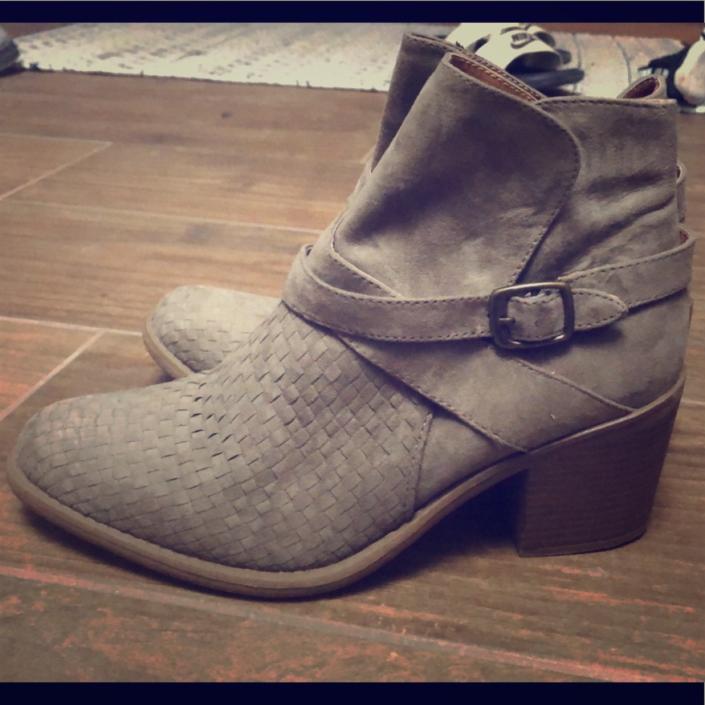 Buckle booties